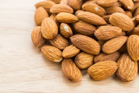 تصویر 2 از معرفی بادام درختی کهنه + بهترین قیمت خرید